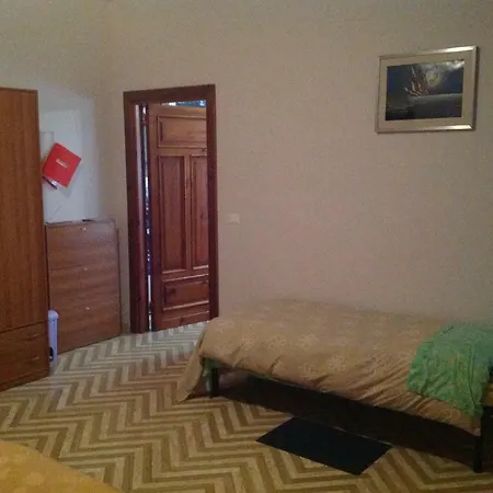 Nocleg ze śniadaniem Da Charlie LʼAquila